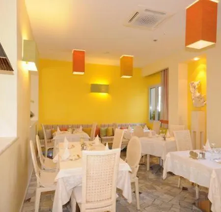 Hotel Ariston 3*