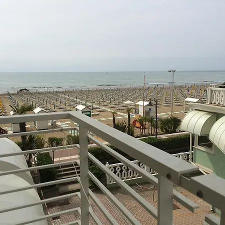 Ariston Hotel