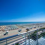 Ariston Ξενοδοχείο 3*